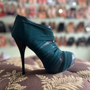 Qupid green ribbon wrap stiletto ankle booties